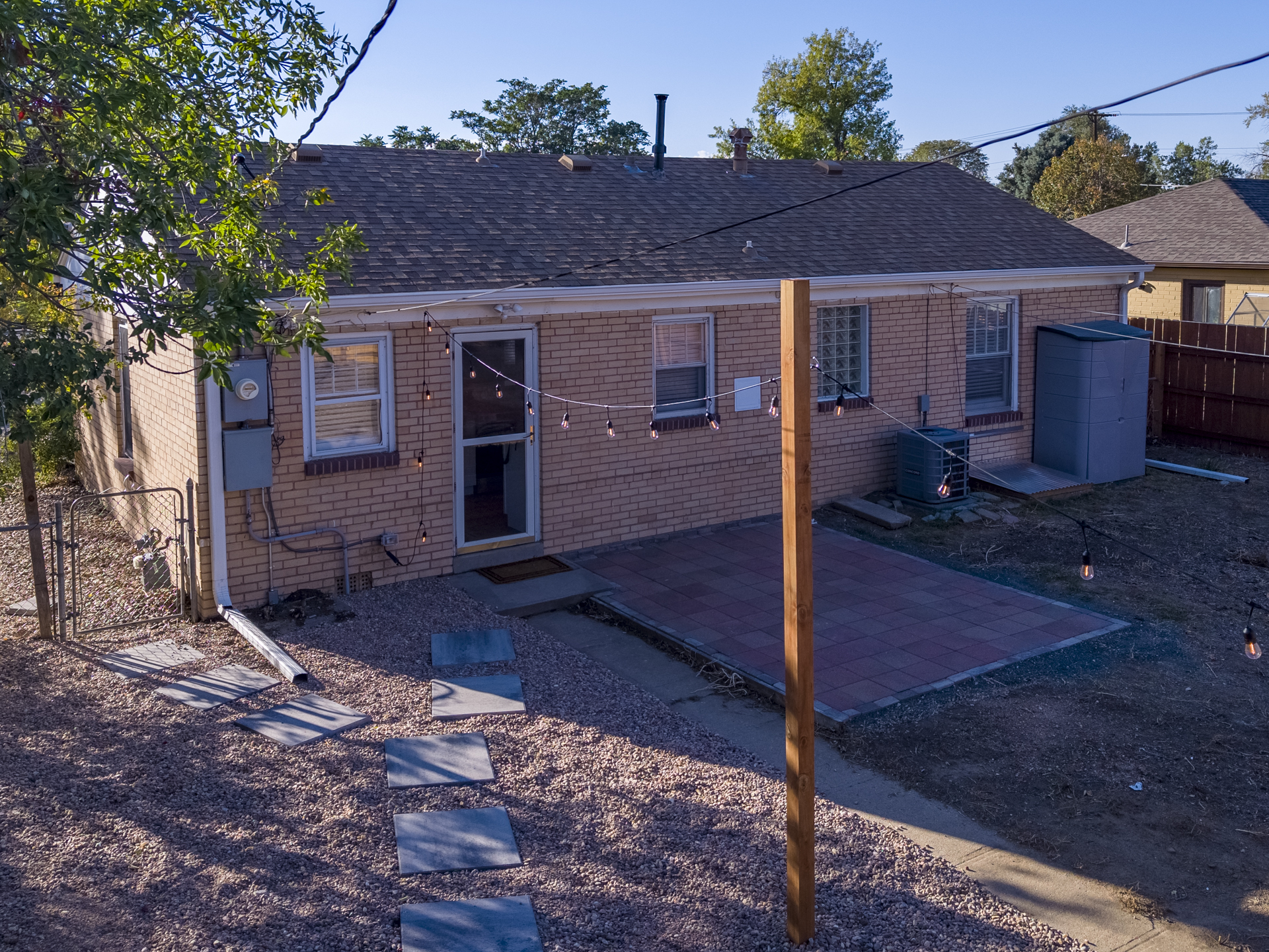 2880 Oneida Street — 19